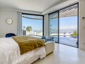4 bedrooms, iron/ironing board, travel cot, free WiFi - Wonderful private villa for 8 guests with WIFI, private pool, A/C, TV and terrace (Roses)