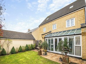 Exterior - 4 bedroom accommodation in Corsham (Corsham)