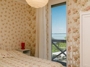 1 habitación, cuna de viaje, wifi gratis y ropa de cama