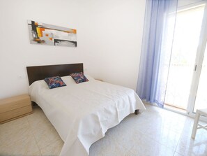 3 bedrooms, travel crib, free WiFi