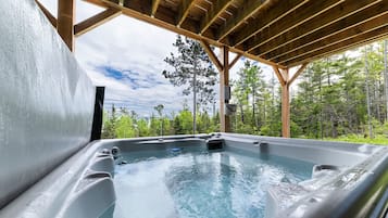 Bain à remous extérieur