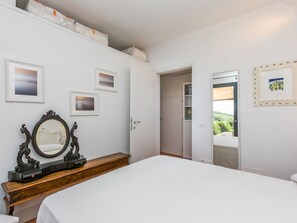 2 chambres, lit parapluie, Wi-Fi gratuit, draps fournis