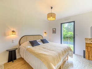 5 slaapkamers, reisbedje, gratis wifi, beddengoed