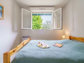 2 Schlafzimmer, Reisekinderbett, kostenloses WLAN, Bettwäsche