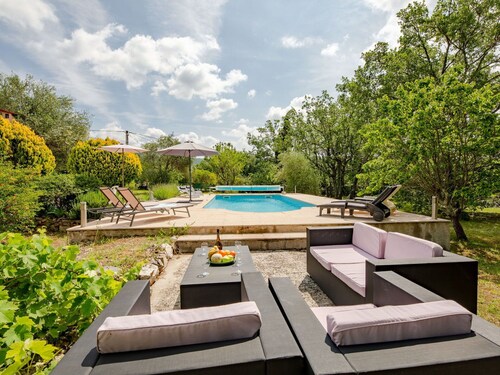 Stunning private villa for 4 guests with WIFI, private pool, TV and terrace