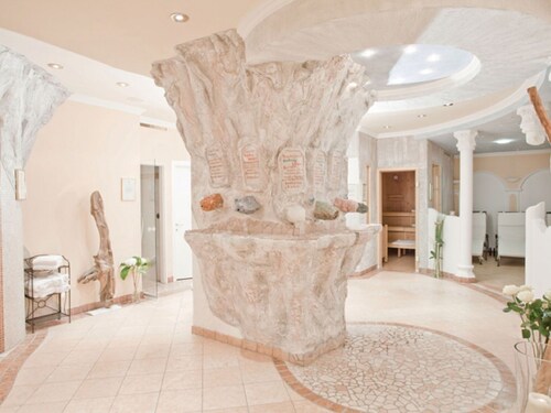 Lovely apartment for 4 people with WIFI, TV and balcony