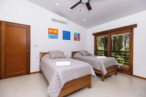 Family Villa, Mountainside