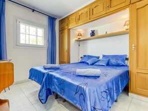 2 bedrooms