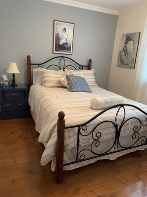 3 bedrooms, desk, iron/ironing board, free WiFi - Maison Dans les Laurentides (Sainte-Adèle)