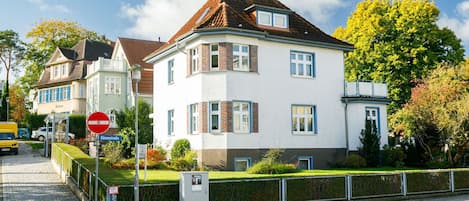 Esterni
