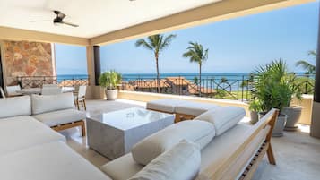 Condo familiar, vista al océano | Terraza o patio