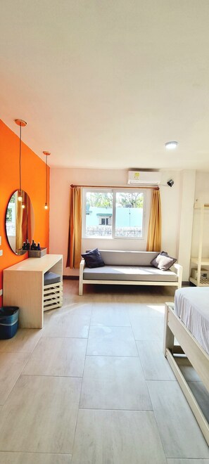Luxury-Zimmer, Balkon, Gartenblick | Hochwertige Bettwaren, Daunenbettdecken, Minibar, Zimmersafe