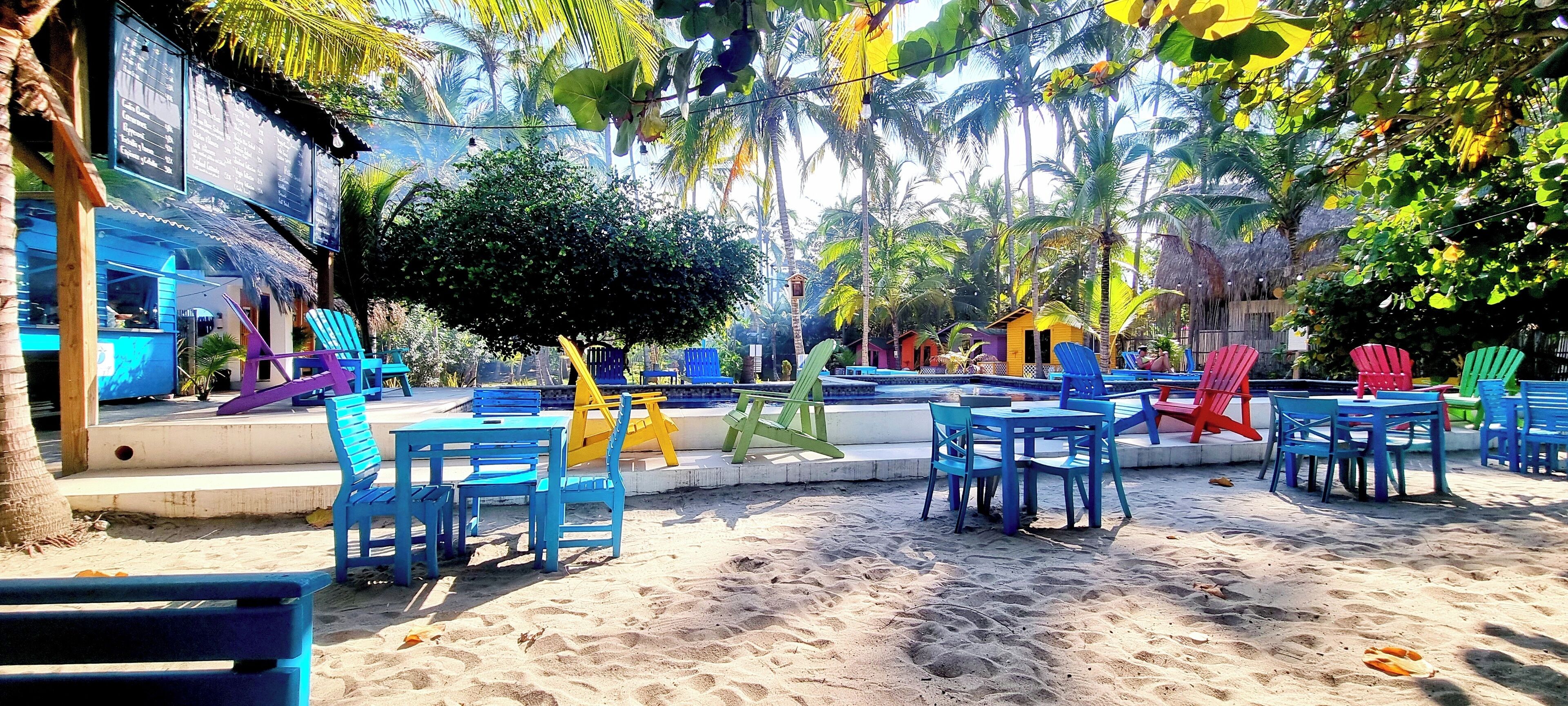15 piscinas externas