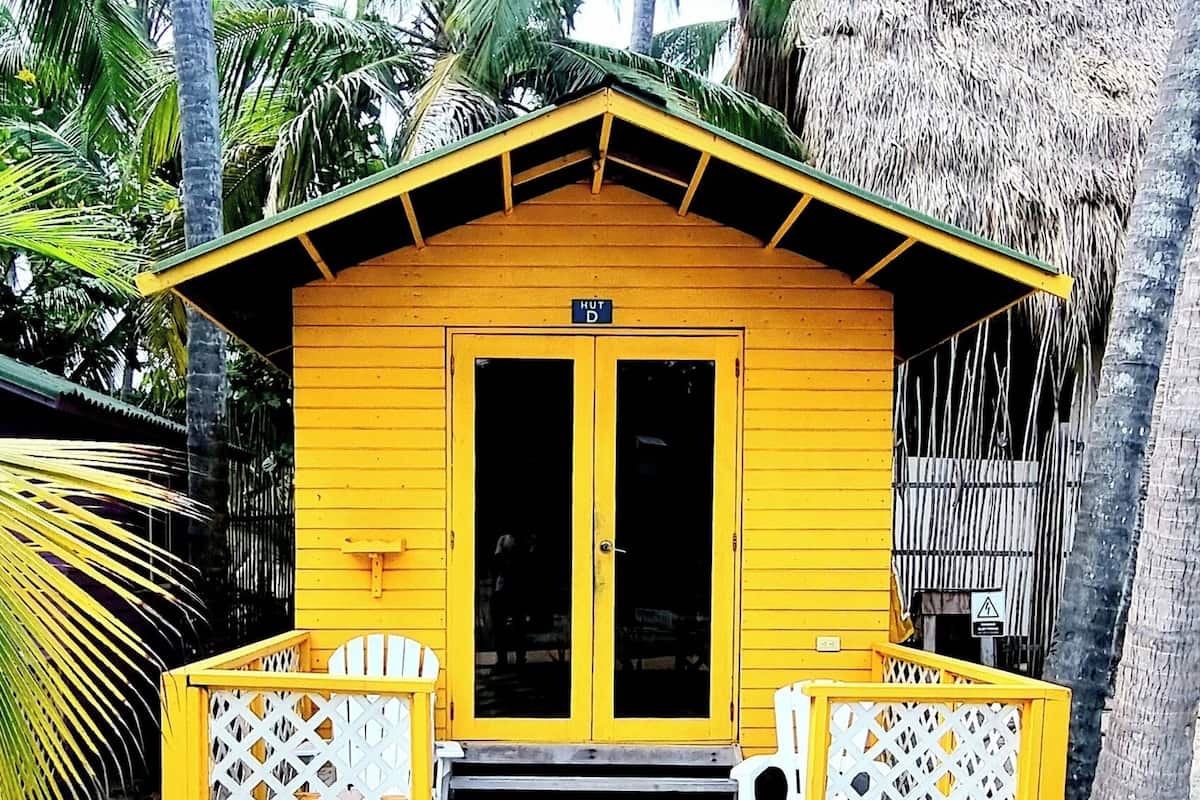 Cabana básico | Roupas de cama premium, edredons de pluma, cofres nos quartos