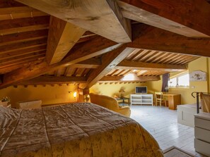 3 Schlafzimmer, Reisekinderbett, kostenloses WLAN