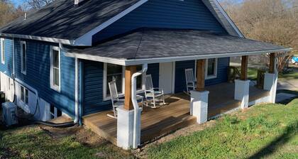 Lincolnton Rail Trail Downtown Family Home | Newly Renovated Walk to Main Street and Splash Park!