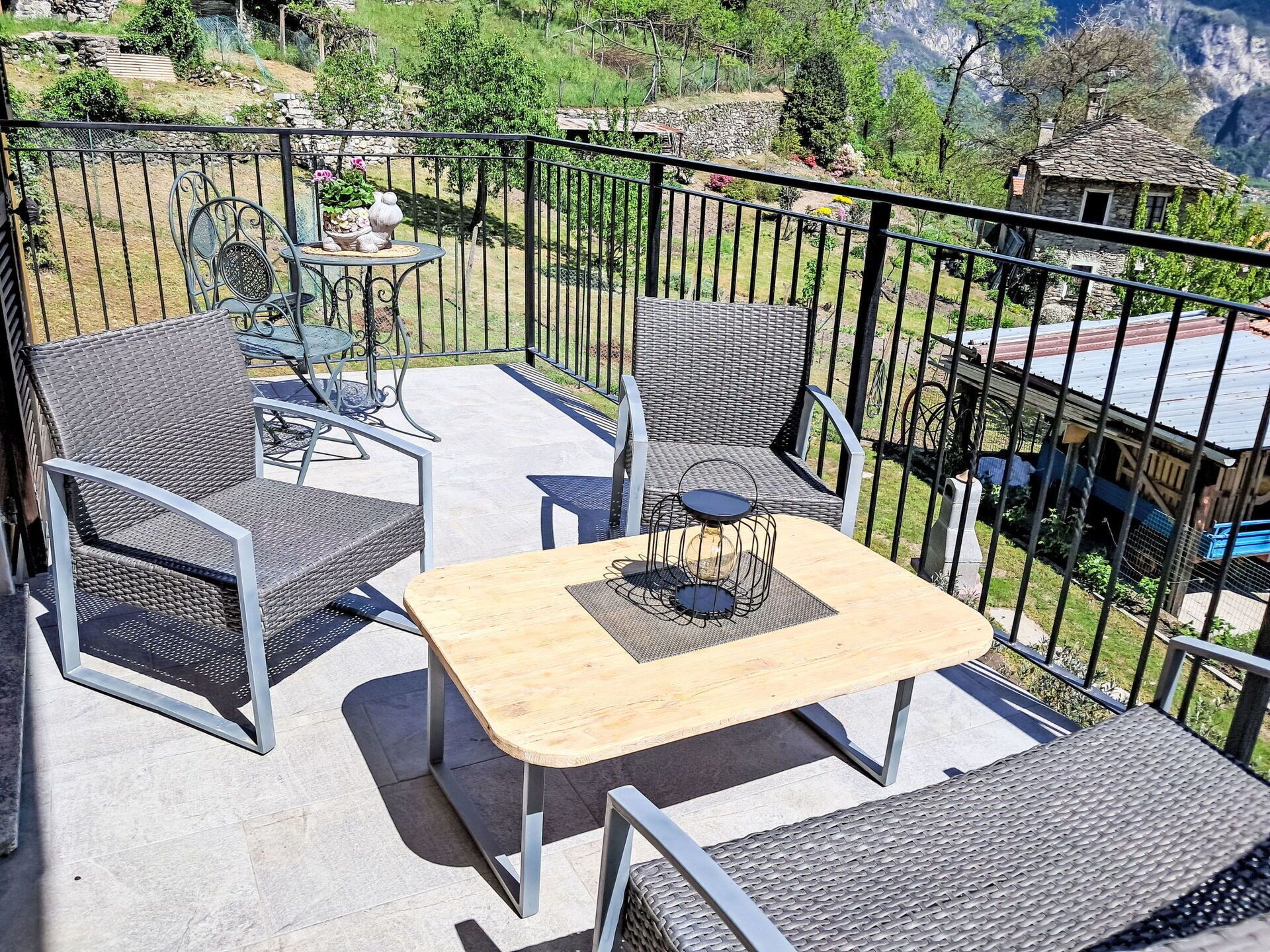Property, Furniture, Plant, Table, Chair, Outdoor Furniture, Outdoor Table, Interior Design, Leisure, Grass