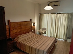 Economy Double Room | Laptop workspace, free WiFi, bed sheets - EdwardVHotel (Jounieh)