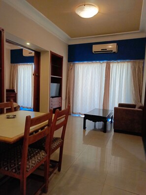 Familiesuite | Oppholdsområde | LED-TV