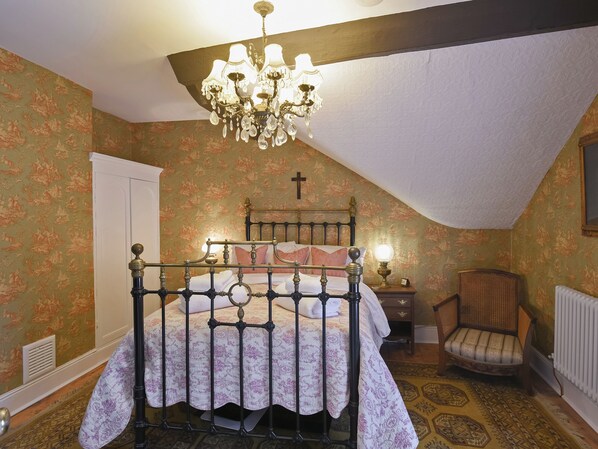 4 bedrooms, free WiFi, bed sheets