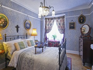 4 bedrooms, free WiFi, bed sheets - St Mary's Victorian Chambers (Mold)