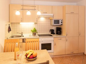 Microwave, dishwasher