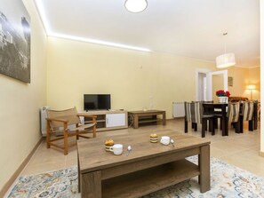TV, fireplace - Cosy apartment for 8 guests with A/C, WIFI, private pool, TV, patio and panoramic view (Calonge)