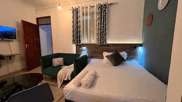 1 bedroom, iron/ironing board, WiFi, bed sheets