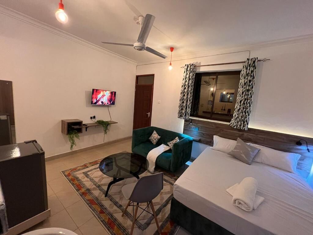 1 slaapkamer, een strijkplank/strijkijzer, wifi, beddengoed