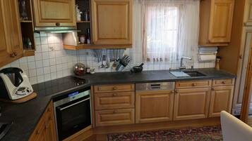 Mikrowelle, Geschirrspüler