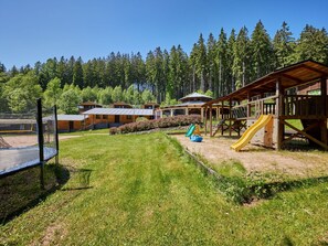 Children's area - Wonderful private villa for 4 guests with WIFI, pool, TV, patio and pets allowed (Dvur Králové Nad Labem)