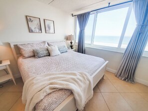 2 bedrooms, in-room safe, iron/ironing board, travel cot - Atlantic Shores Oceanfront Condo - Heated Saltwater Pool Incredible Sunrises (Ponce Inlet)