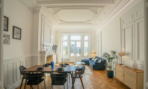 Dining - The "Heritage" Heart of Limoges: Parking, AC, and Private Terrace (Limoges)