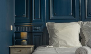 1 chambre, fer et planche à repasser, lit parapluie, Wi-Fi