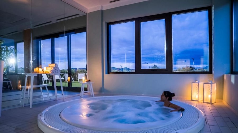 Hotel-Bodegas FyA