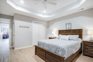 2 bedrooms, desk, iron/ironing board, travel crib