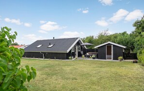 Exterior - Cozy home in Vestervig with WiFi (Vestervig)