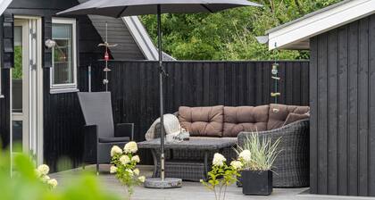 Cozy home in Vestervig with WiFi