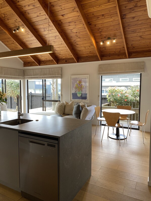 Interior - Stylish child friendly beach home at Omaha (Omaha)