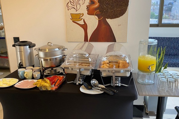 Desayuno completo incluido todos los días