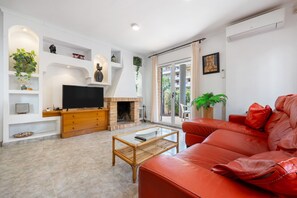 Fernseher, Kamin
