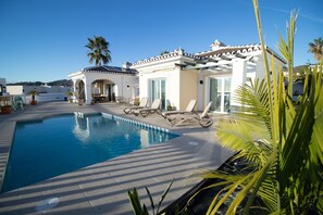 Pool - Villa 'Rd01 Atalaya' with Sea View, Wifi and Air Conditioning (Torrox)