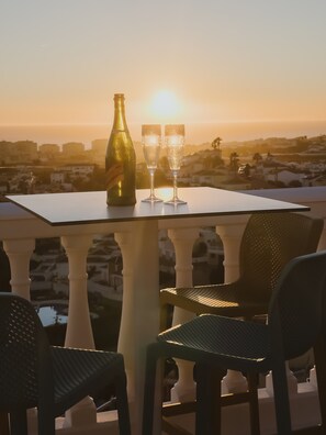 Outdoor dining - Villa 'Rd01 Atalaya' with Sea View, Wifi and Air Conditioning (Torrox)