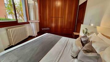 3 chambres, fer et planche Ă repasser, Wi-Fi gratuit, draps fournis
