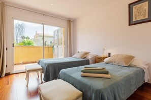 4 Schlafzimmer, Bügeleisen/Bügelbrett, kostenloses WLAN, Bettwäsche