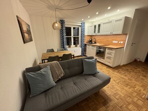 Smart TV - Stylish city retreat near the Elbe - King-size bed (Dresden)