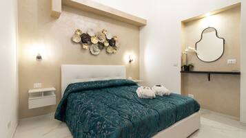 Een strijkplank/strijkijzer, gratis wifi, beddengoed