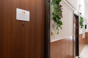 Interior - Studio Apartment 'Atlas' with Private Terrace, Wi-Fi and Air Conditioning (Bari)