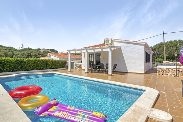 Pool - Villa 'Celeste' with Private Pool, Wi-Fi and Air Conditioning (Cala en Porter)
