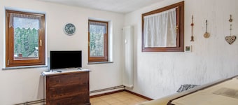 Studio 'Monolocale A Valtournenche' avec vue sur les montagnes, jardin partagé et Wi-Fi